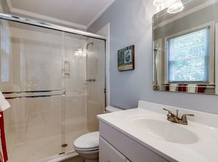 6304 Sharon Acres Rd, Charlotte, NC 28210