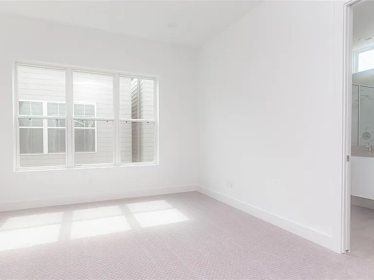 5868 E Post Oak Ln — Photo 24