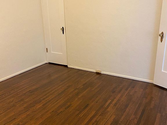 4th image of 1222 S Saltair Ave