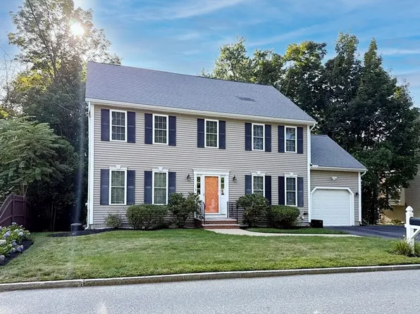 112 Burlington St, Woburn, MA 01801