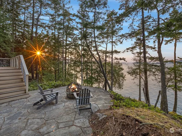37 Way Point Road, Friday Harbor, WA 98250
