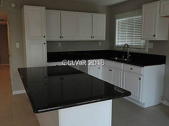 3rd image of 4696 Newton Dr