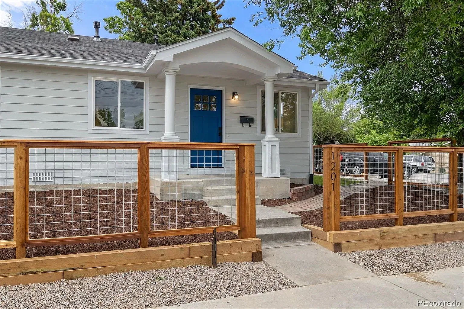 Beautifully Updated Villa Park 3 bed 2 Bath — Photo 2
