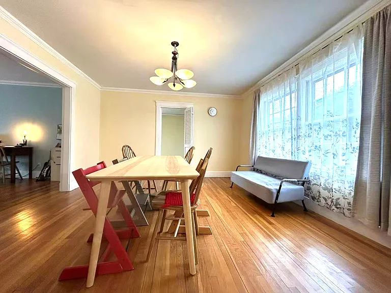 142 Jackson St — Photo 7