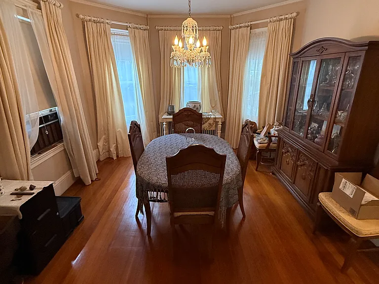 31 Fletcher St #1 — Photo 4