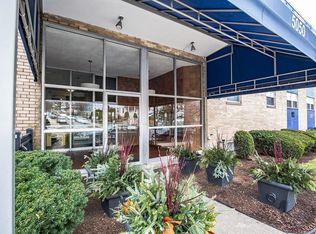 5050 Washington St APT 16, West Roxbury, MA 02132