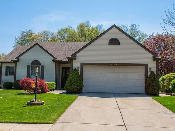 2nd image of 3709 Woodfield Ln