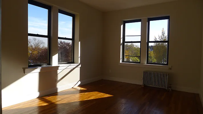 Rented by Oxford Property Group | media 17