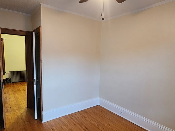 4th image of 3120 Bryant Ave S APT 3