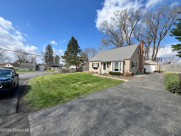 6 Perry Avenue, Latham, NY 12110