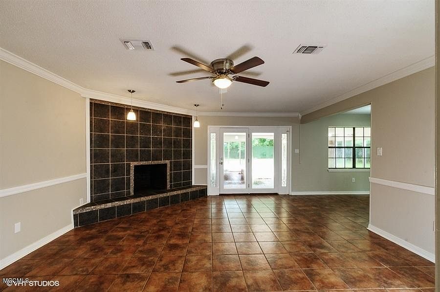 シェリーページ 16144 Shelly St, Gulfport, MS 39503 | Zillow