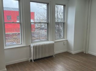 236 S 60th St #2, Philadelphia, PA 19139