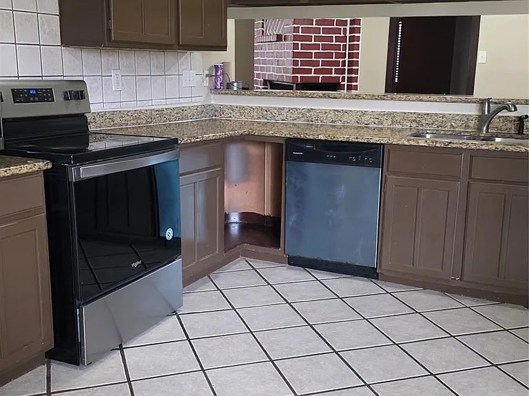 19410 Westhaven Dr — Photo 38