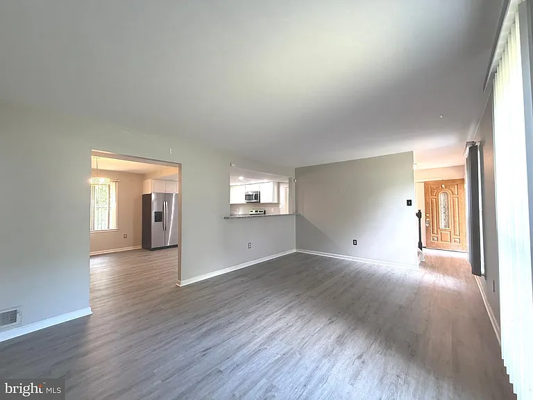 2063 Red Spruce Ct — Photo 8