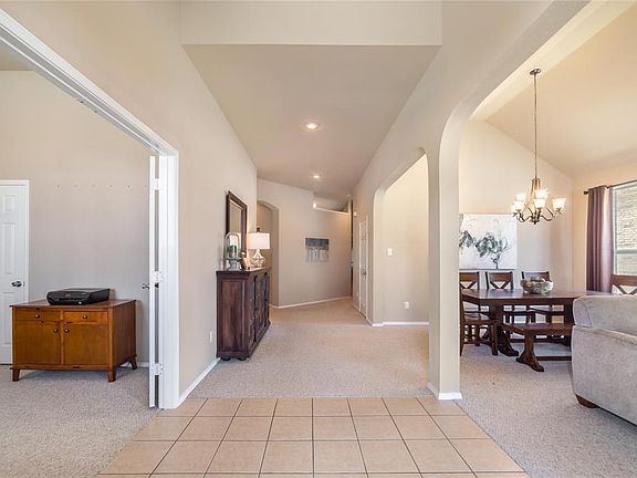 4th image of 7205 Park Hill Trl