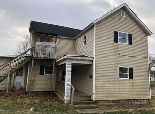 422 S 3rd St, Coshocton, OH 43812