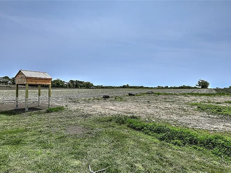 148 Fogland Rd — Photo 32