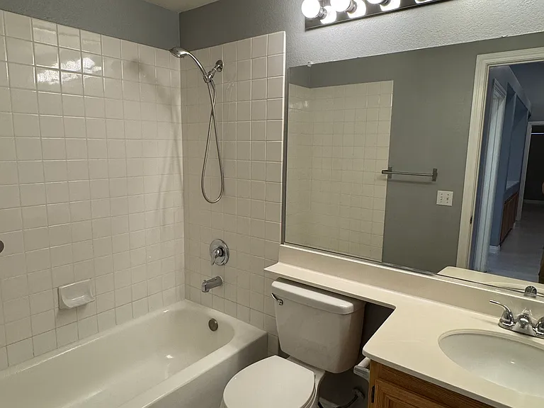 10026 Yellow Canary Ave — Photo 19