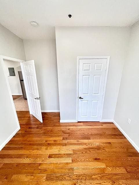 1st image of 169 Grove St #3C