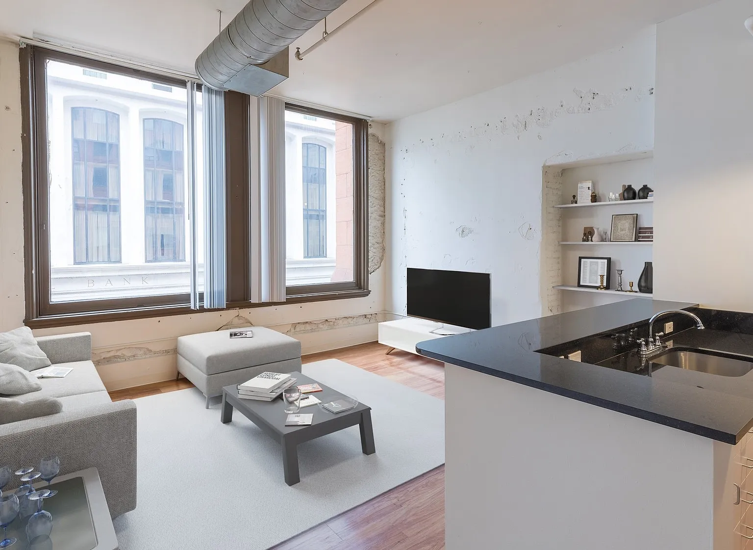 Boston Lofts — Photo 3