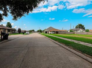 3009 Veronica Dr, Chalmette, LA 70043