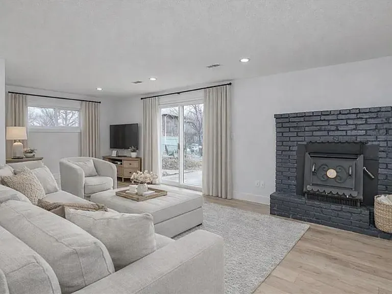 9901 Countryside Rd — Photo 9