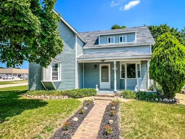 546 N Silverleaf St, Gladwin, MI 48624