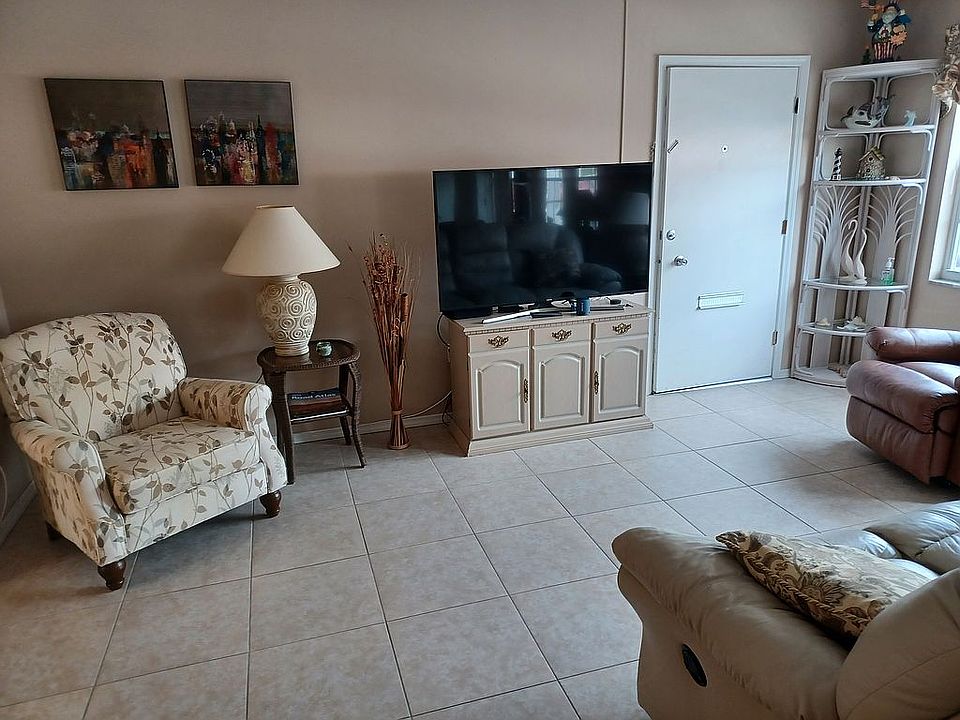 1st image of 4158 Tamiami Trl APT N5