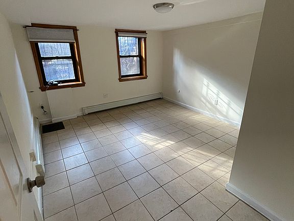 4th image of 88 Pioneer St #2