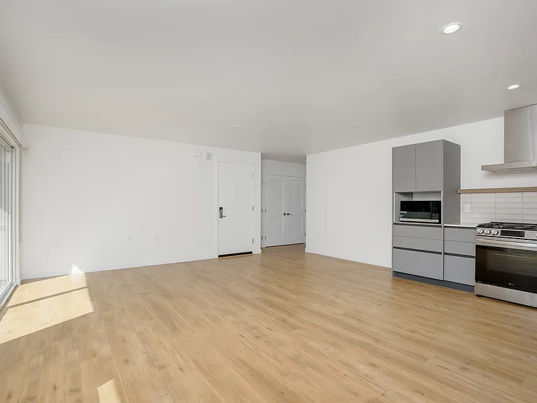 1422 Tamarind Ave — Photo 20