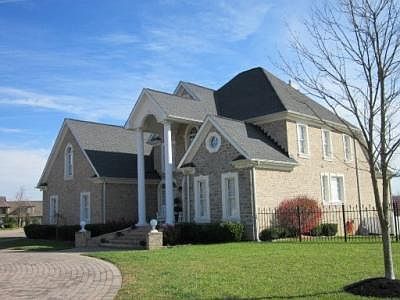 4th image of 620 Stratfield Way