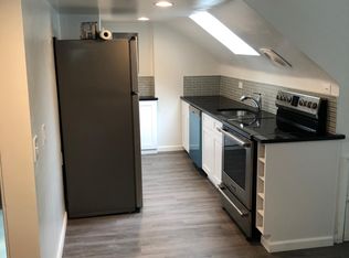 20 10th St FLOOR 2, Locust Valley, NY