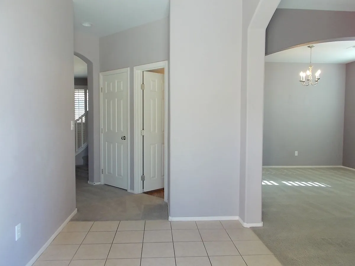 Building Photo - 6408 Trautman Ct
