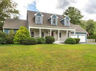 12 Stonefield Ct, North Attleboro, MA 02760