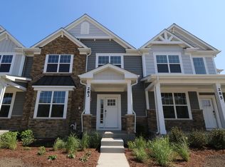 277 Didier Ct, Lincolnshire, IL 60069
