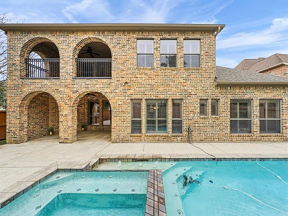 3rd image of 14439 Daly Dr