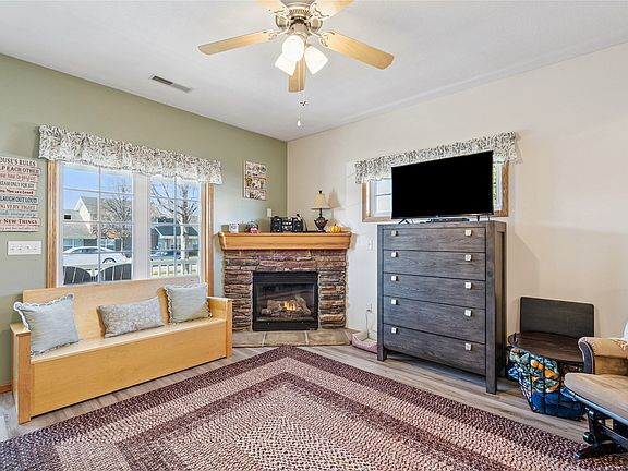 4th image of 2101 Meadow Ct APT 602