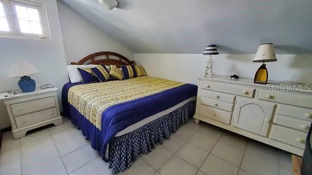 27 San Miguel — Photo 10