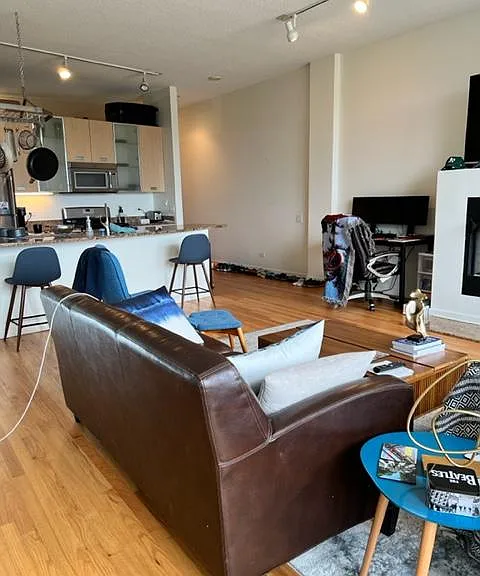 950 W Erie St #702 — Photo 12