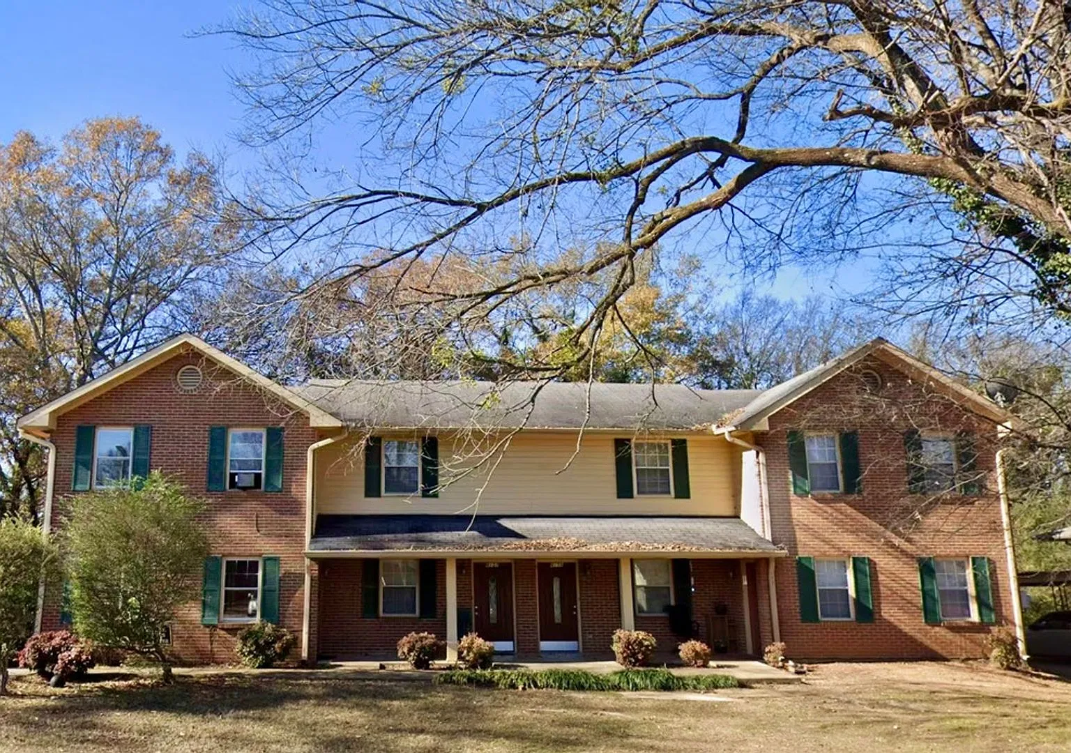 Elegant Timeless Home — Photo 1