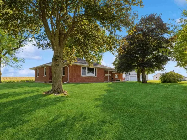 6975 Harvey Rd, Fulton, IL 61252