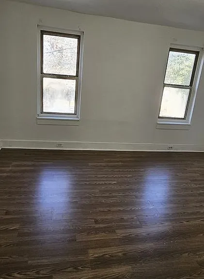 531 Stuyvesant Ave — Photo 16