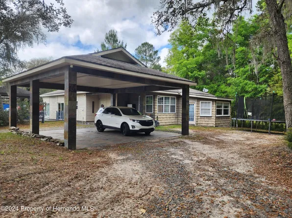 16453 Pawnee Dr, Brooksville, FL 34601