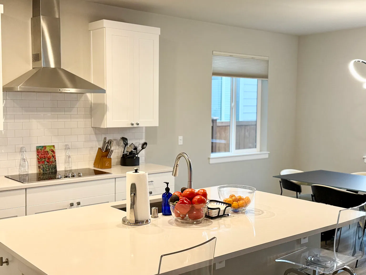 2 bed, 2.5 bath, 2088 sqft, $3,399 — Photo 3