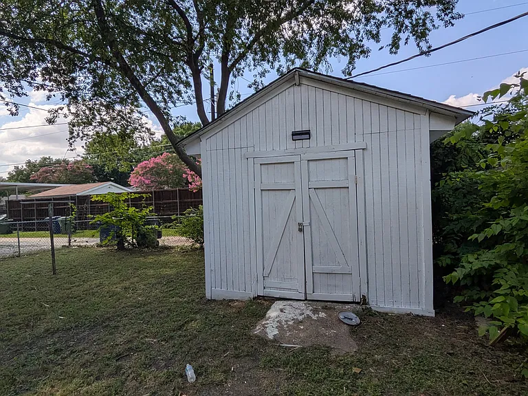 Alamo Ln — Photo 16