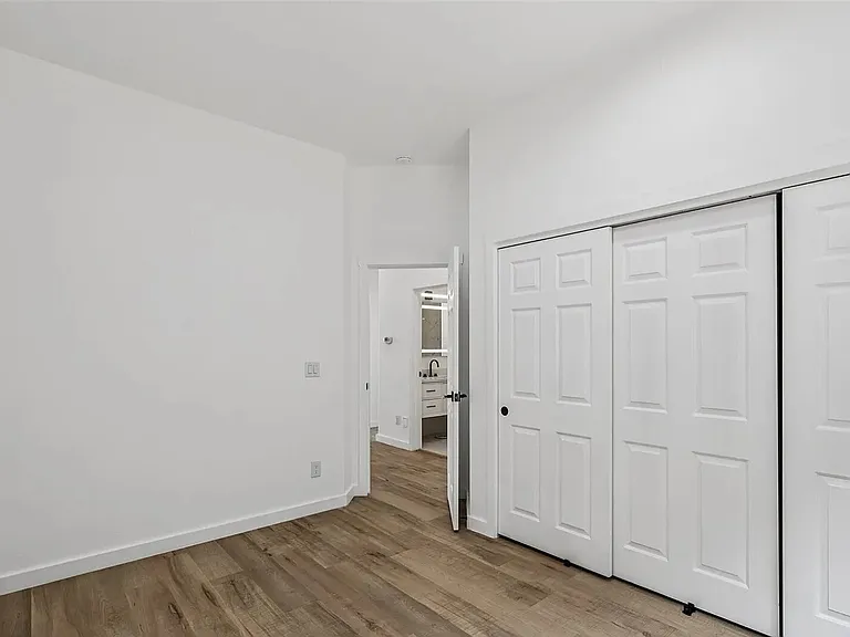 2805 Chambers Bay Dr — Photo 15