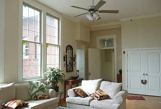 1st image of 13 Dartmouth St #106