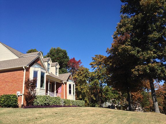 4th image of 3040 Brookhill Dr