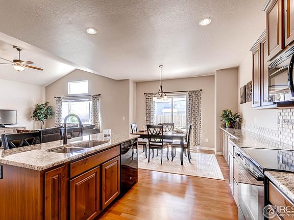 5th image of 732 Settlers Dr