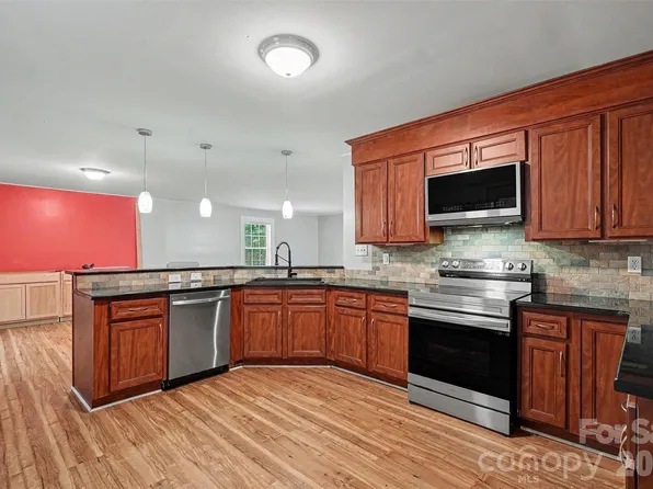 502 Cedarwood Dr, Monroe, NC 28112